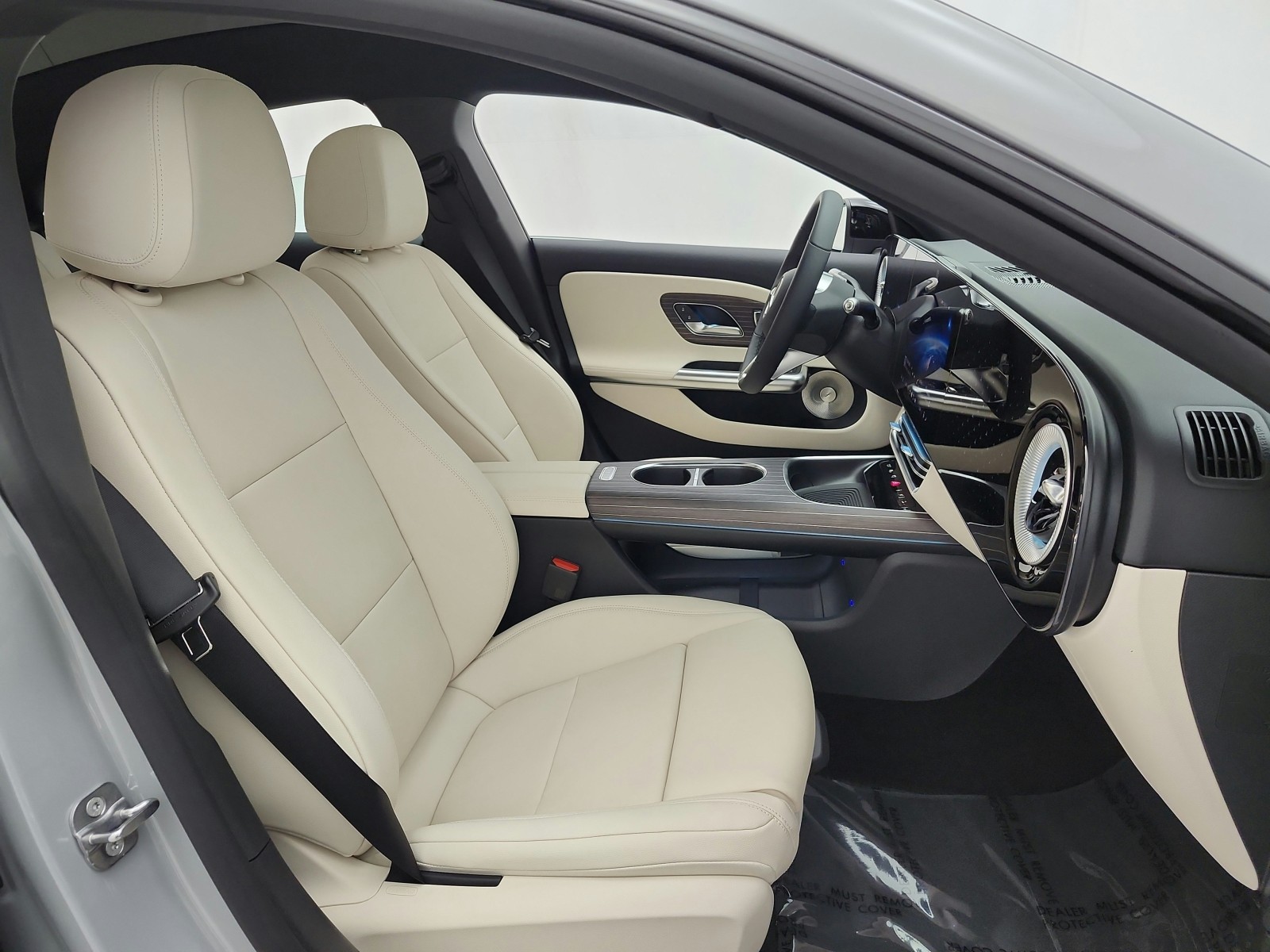 New 2027 MANUFAKTUR Alpine Grey Mercedes-Benz CLA 350 Electric 4MATIC® image 14