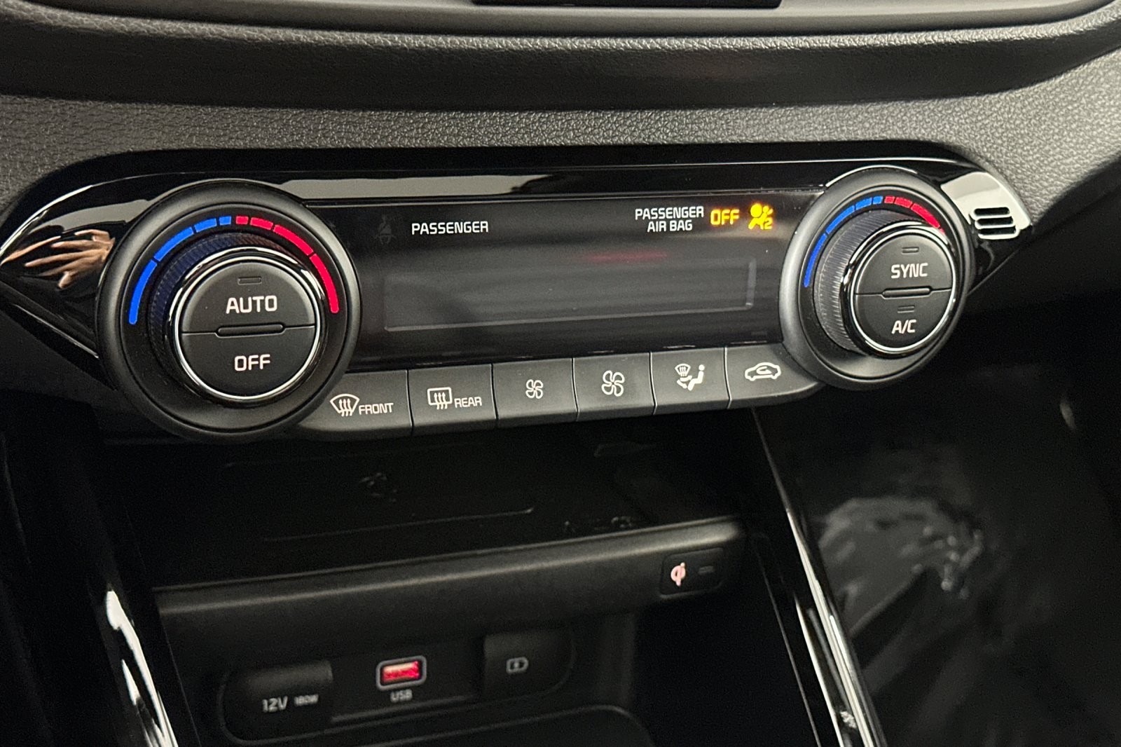 Used 2023 WHITE Kia GT DCT image 19