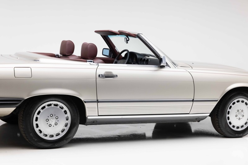 1989 Mercedes-Benz 560-Series 560 SL in ,