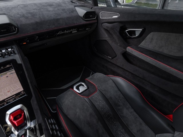 Lamborghini Huracan Sterrato