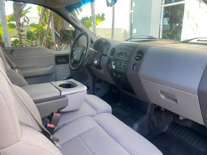 2006 Ford F-150 STX 4 DOOR LOW MILES 92,223 in ,