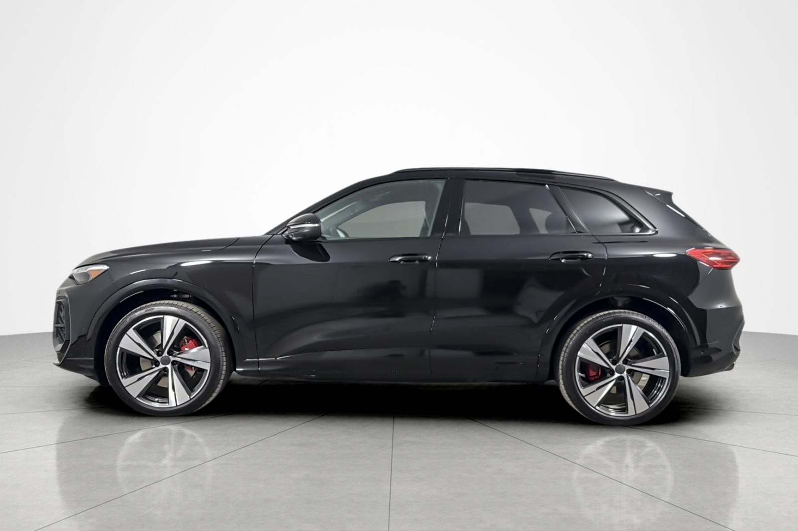 New 2026 Mythos Black Metallic Audi Premium Plus 3.0 TFSI quattro image 3