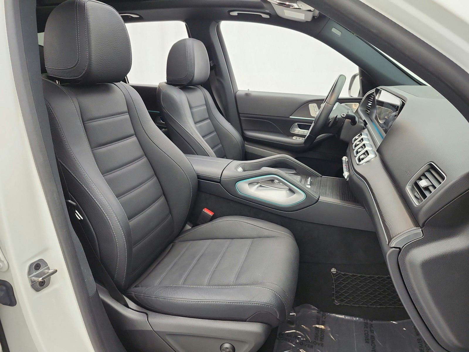 Used 2021 Polar White Mercedes-Benz GLE 580 4MATIC® SUV image 36