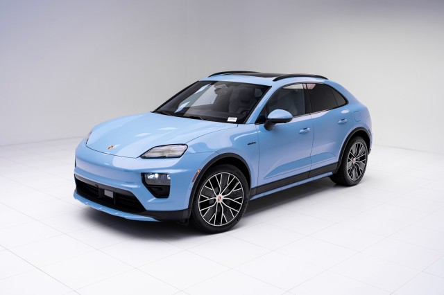 2025  Macan Electric in , 