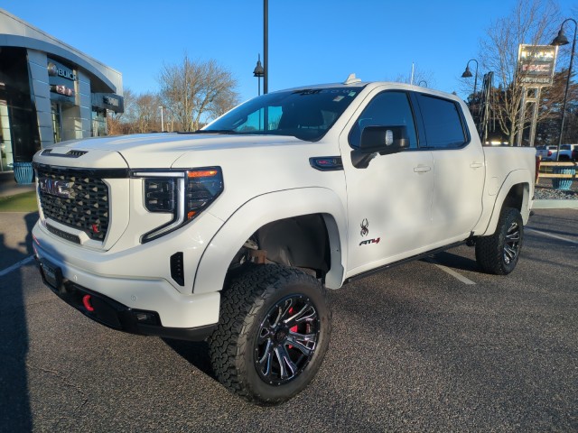 2023 GMC Sierra 1500 AT4 2