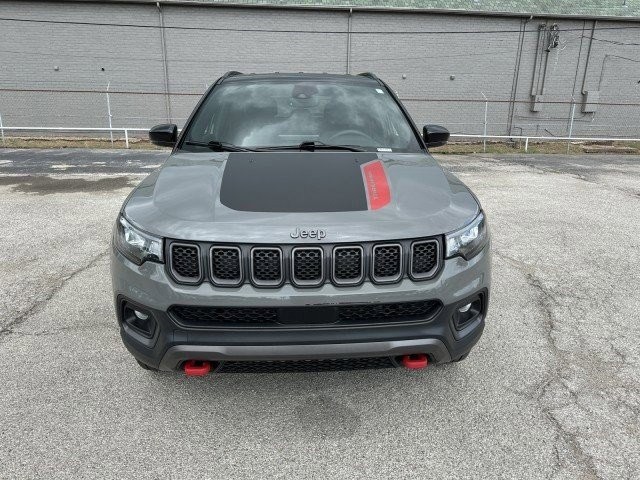 2023 Jeep Compass Trailhawk 8