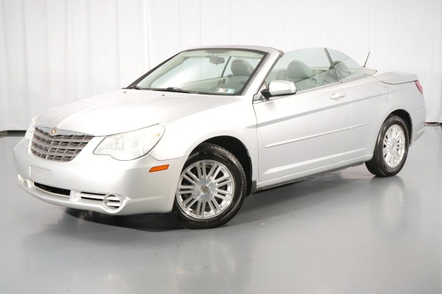 Bright Silver Metallic 2008 Chrysler Sebring Convertible Front-Wheel Drive Automatic