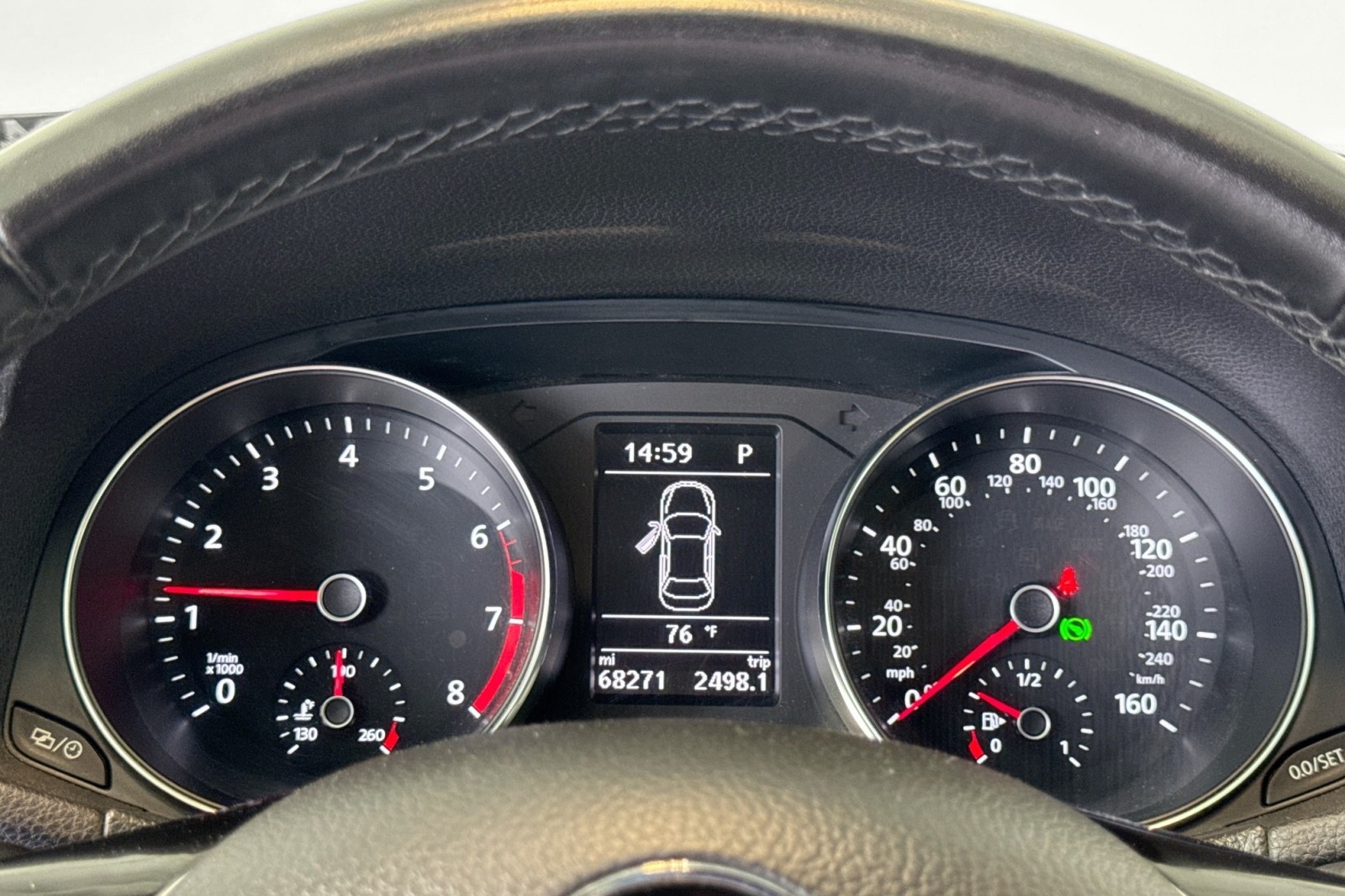 Used 2017 Fortana Red Volkswagen R-Line w/Comfort Pkg image 12