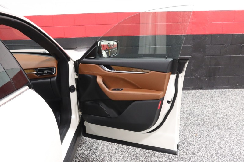 2018 Maserati Levante 4dr Suv in , 