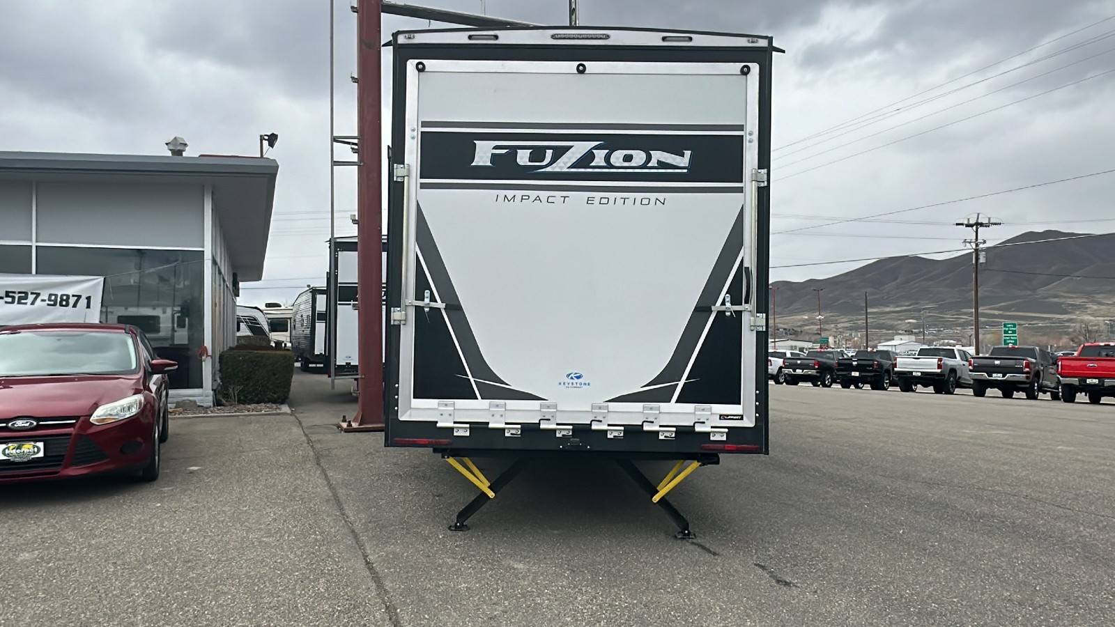 2024 Keystone Impact 32V - Travel Trailer  6