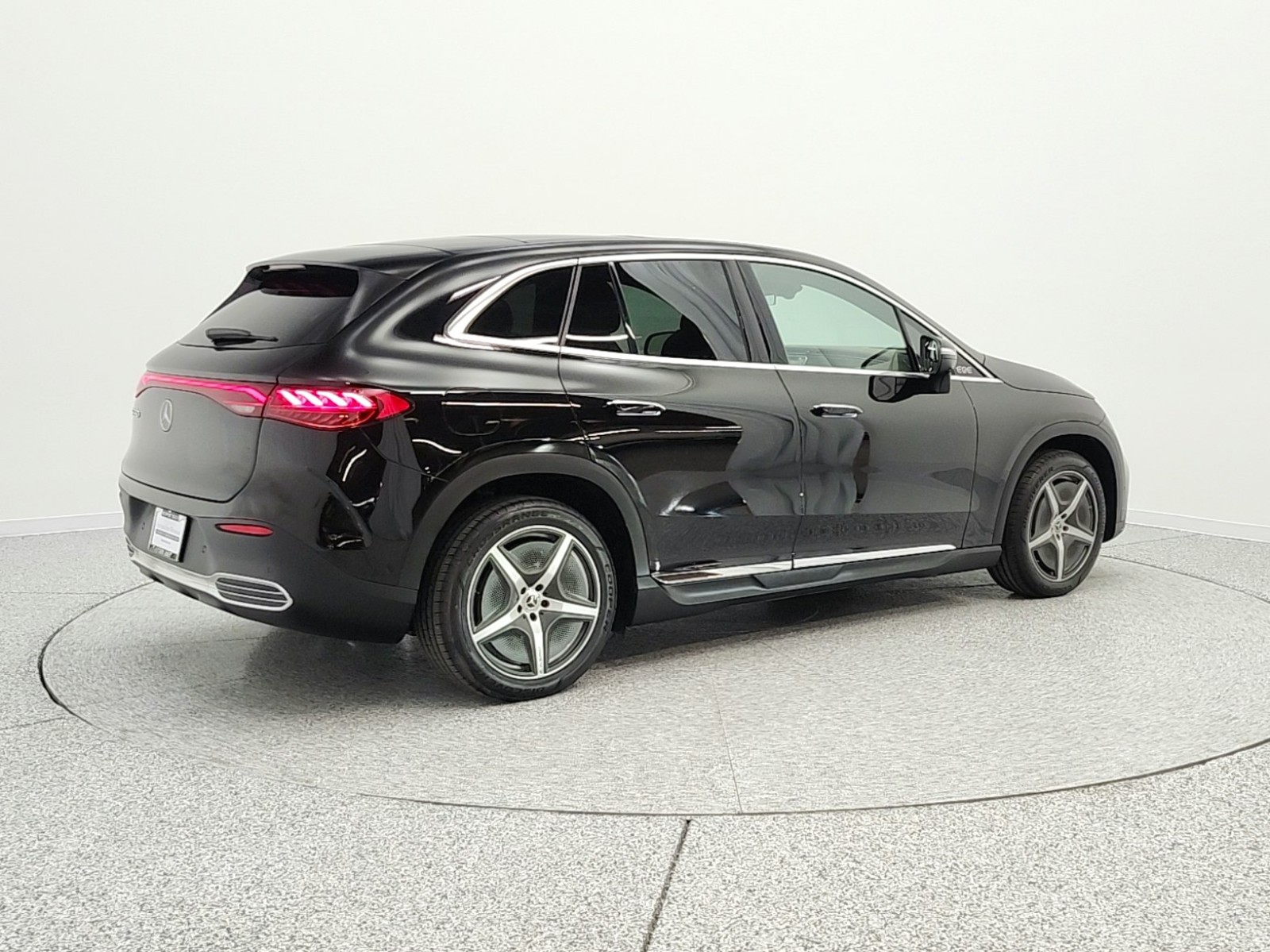 Used 2023 Obsidian Black Metallic Mercedes-Benz EQE 350+ SUV image 5