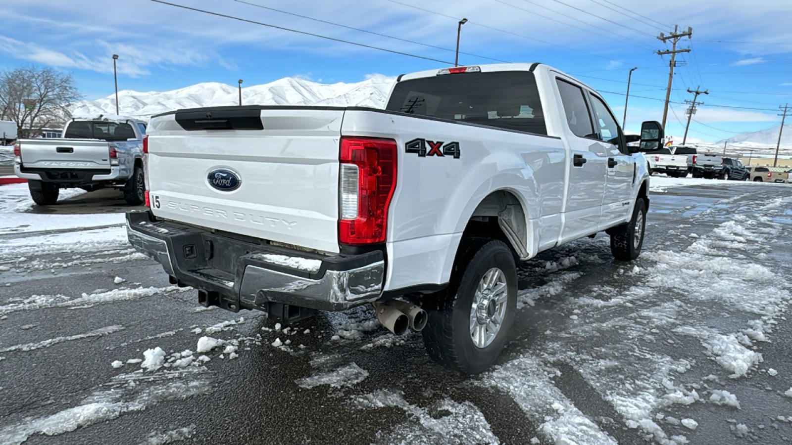 2019 Ford Super Duty F-250 SRW XLT 3