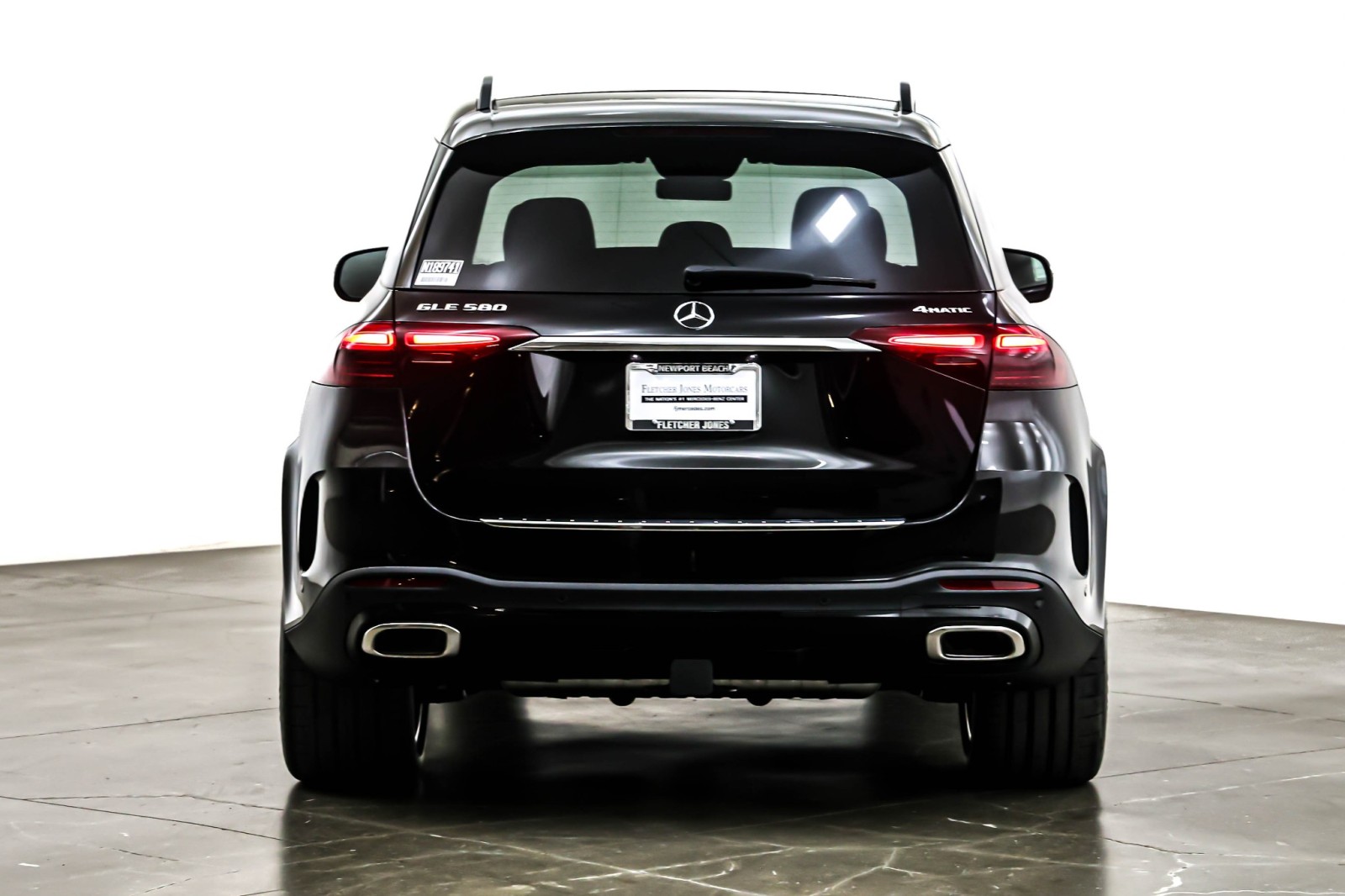 New 2026 Obsidian Black Metallic Mercedes-Benz GLE 580 image 3