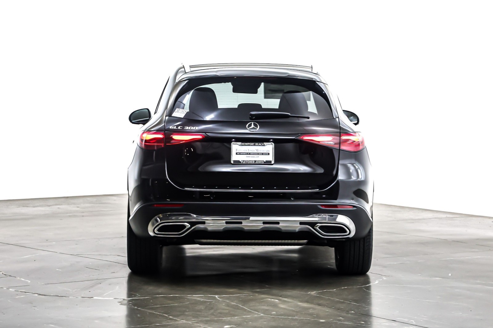 New 2026 Black Mercedes-Benz GLC 300 image 3