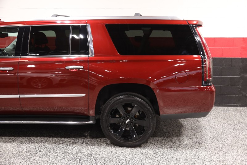 2020 Cadillac Escalade ESV 4dr Suv in , 