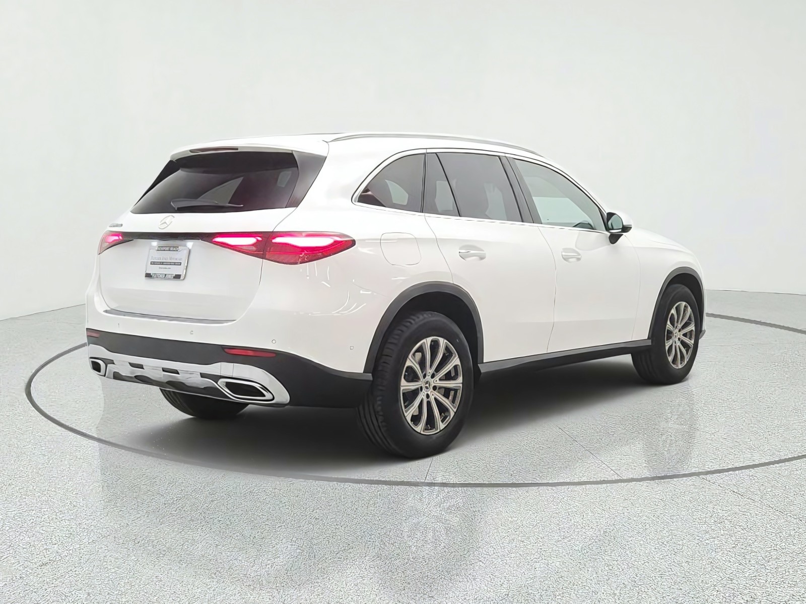 New 2027 Polar White Mercedes-Benz GLC 300 SUV image 5
