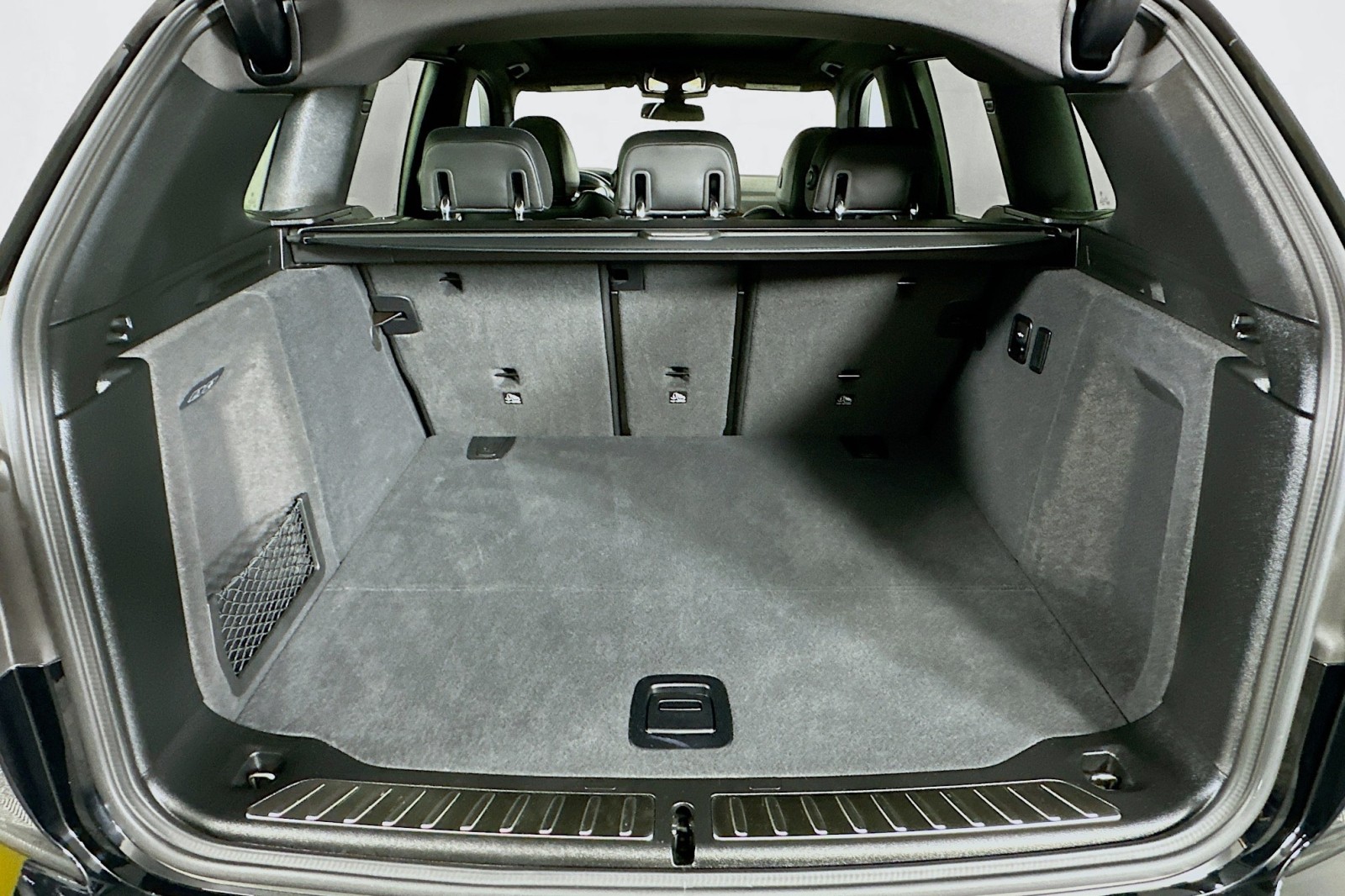 Used 2024 Jet Black BMW sDrive30i image 22