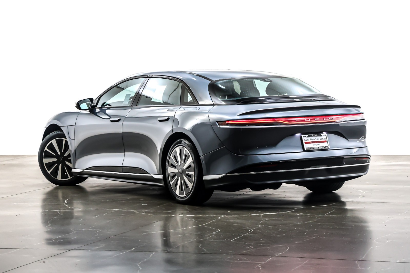 Used 2024 Quantum Grey Metallic Lucid Touring AWD image 12