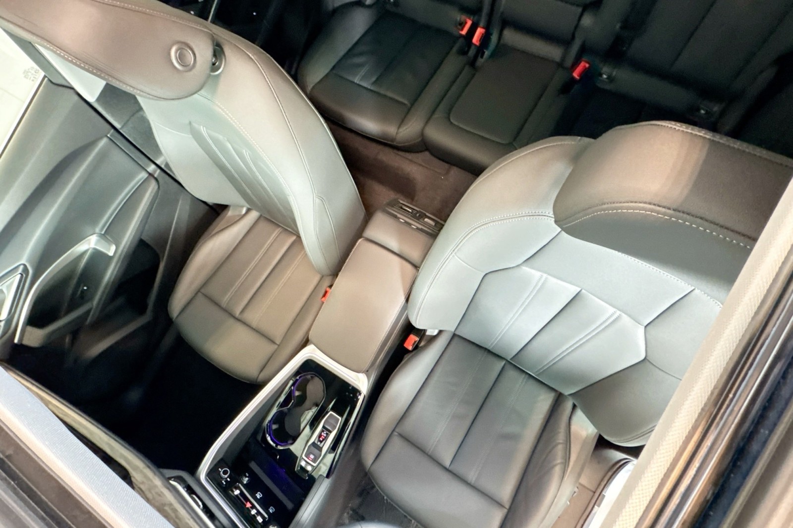 New 2025 Tambora Gray Metallic Audi Premium Plus 2.0 TFSI quattro image 19