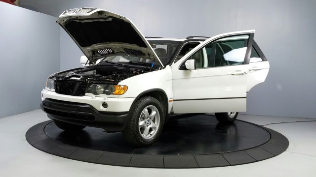 2001 BMW X5 4.4i 11