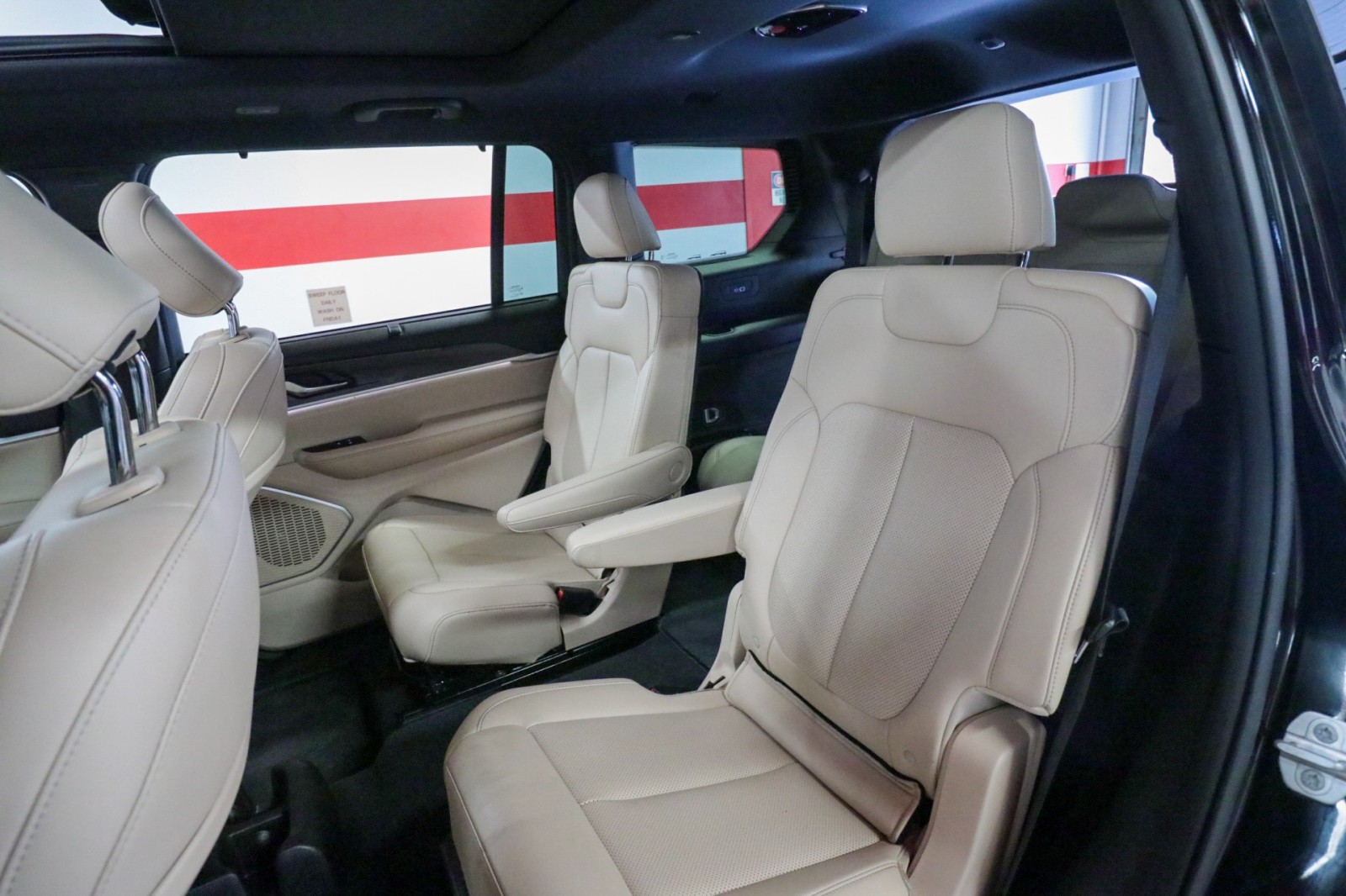 Used Car 2024 Jeep Grand Cherokee L  Limited For Sale Under $35,000 In Austin, Texas