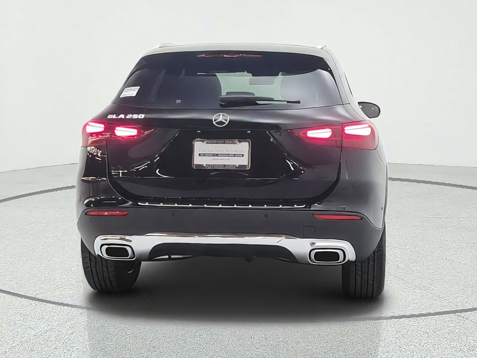New 2026 Night Black Mercedes-Benz GLA 250 SUV image 6
