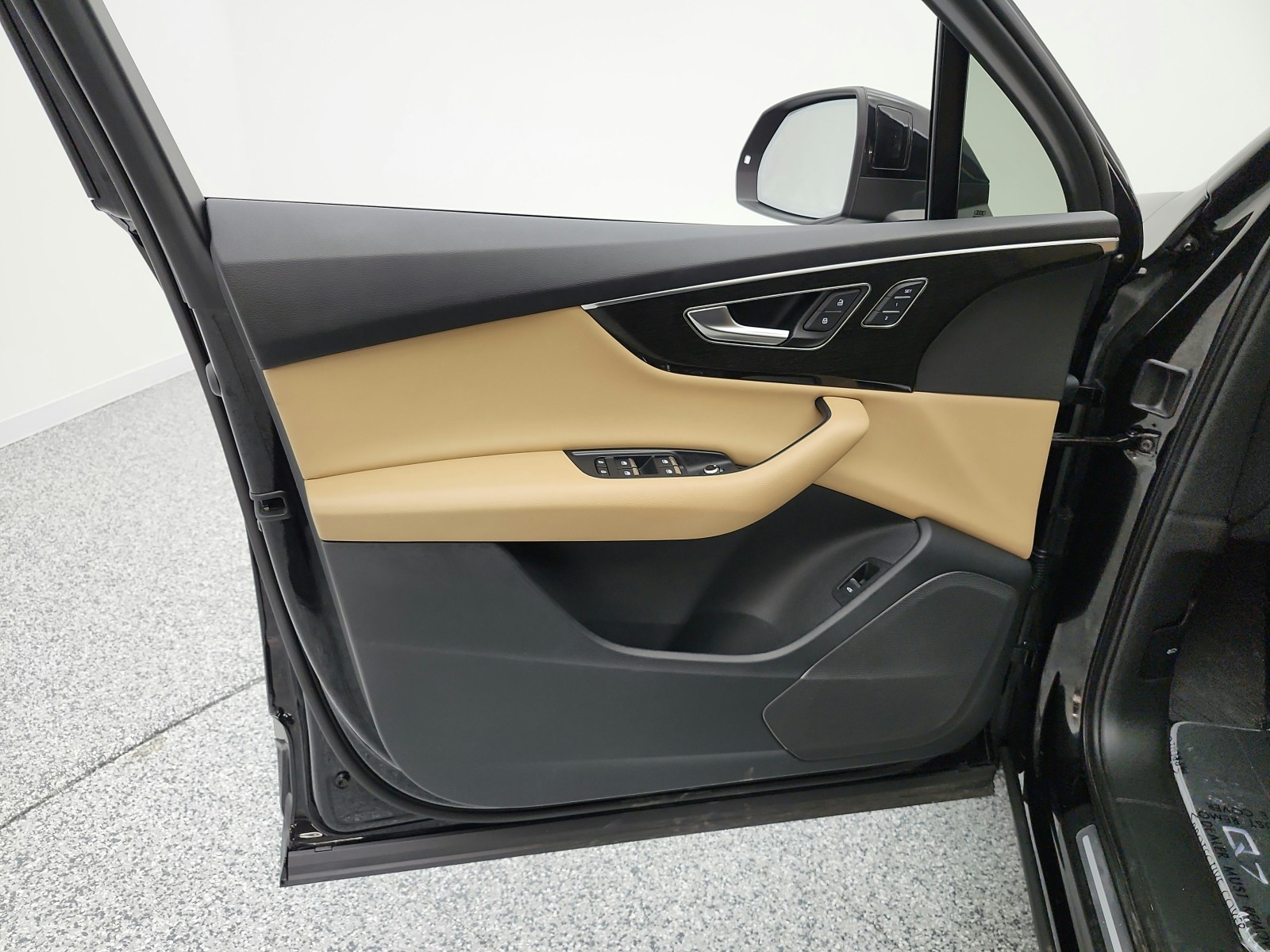 Used 2023 Mythos Black Metallic Audi Premium 55 TFSI quattro image 14