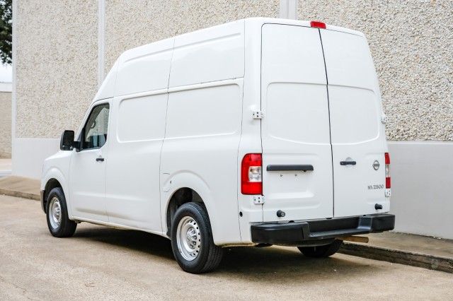 2019 Nissan NV Cargo S 13