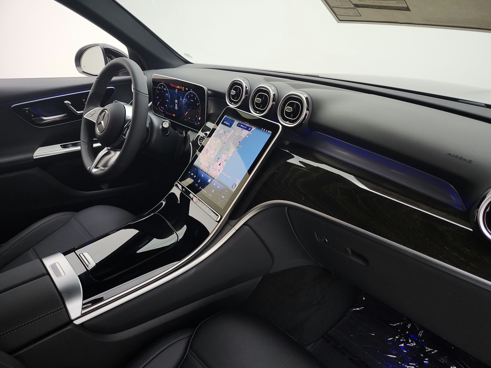 New 2026 Black Mercedes-Benz GLC 300 image 16