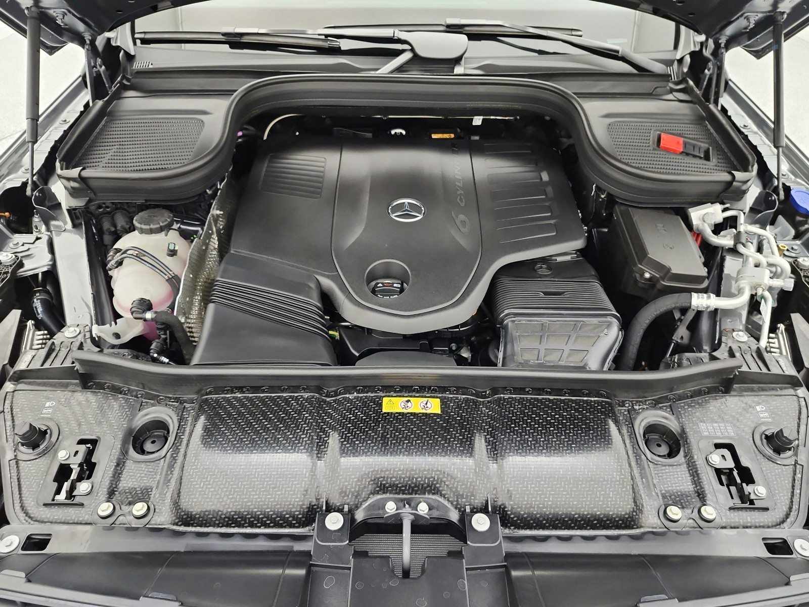 New 2026 Selenite Grey Metallic Mercedes-Benz GLS 450 image 13