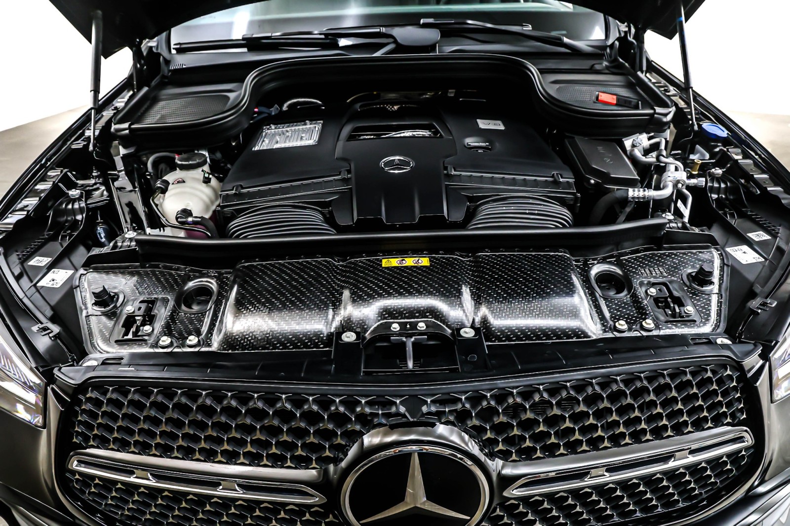 New 2026 Obsidian Black Metallic Mercedes-Benz GLE 580 image 11
