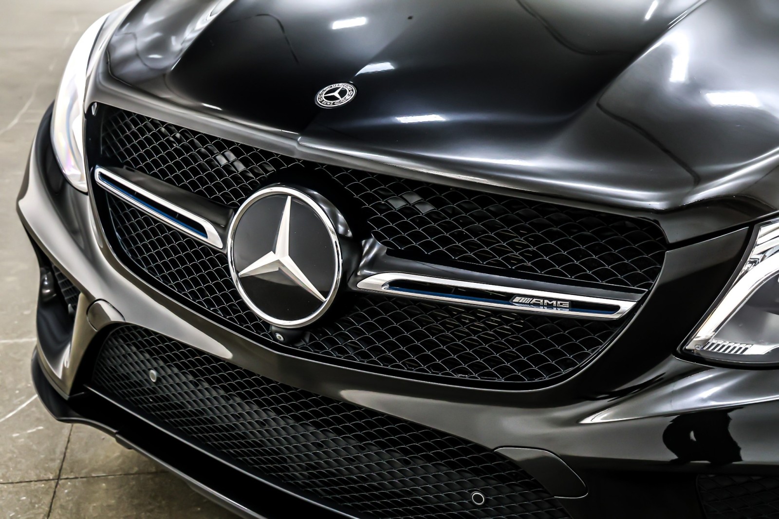 Used 2019 Obsidian Black Metallic Mercedes-Benz AMG® GLE 43 4MATIC Coupe image 13