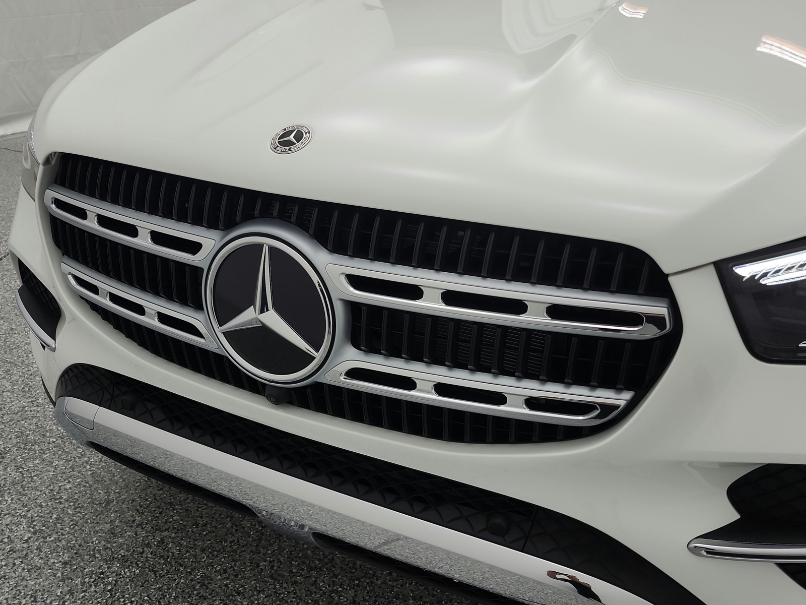 New 2026 Polar White Mercedes-Benz GLE 350 image 13