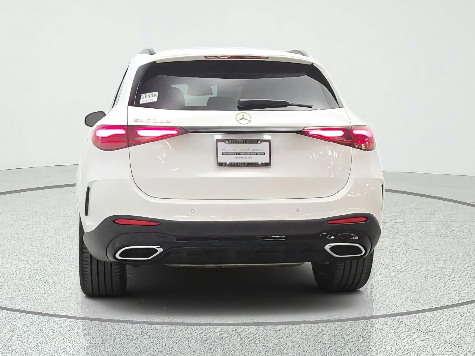 New 2027 Polar White Mercedes-Benz GLC 300 SUV image 6
