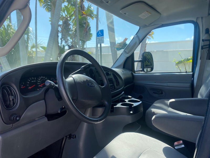 2006 Ford Econoline Commercial Cutaway LOW MILES 27,641 1 OWNER in , 