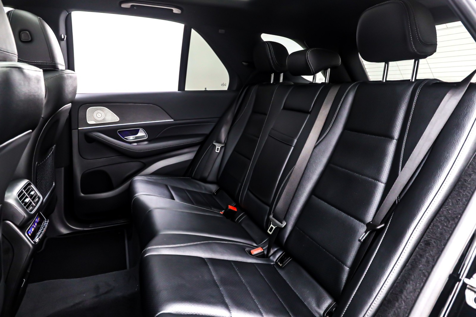 New 2026 Black Mercedes-Benz GLE 350 image 8