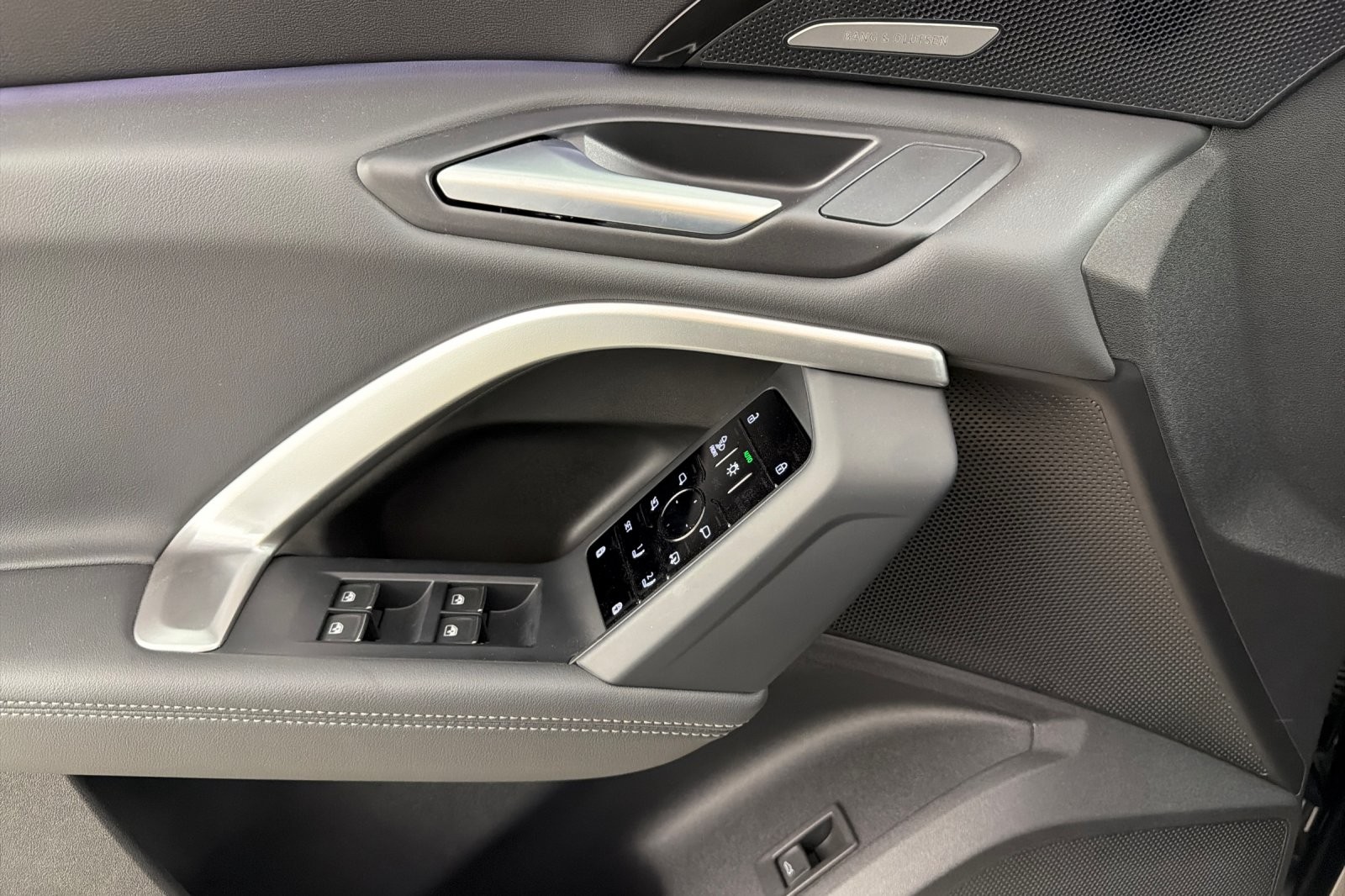 New 2025 Tambora Gray Metallic Audi Premium Plus 2.0 TFSI quattro image 10