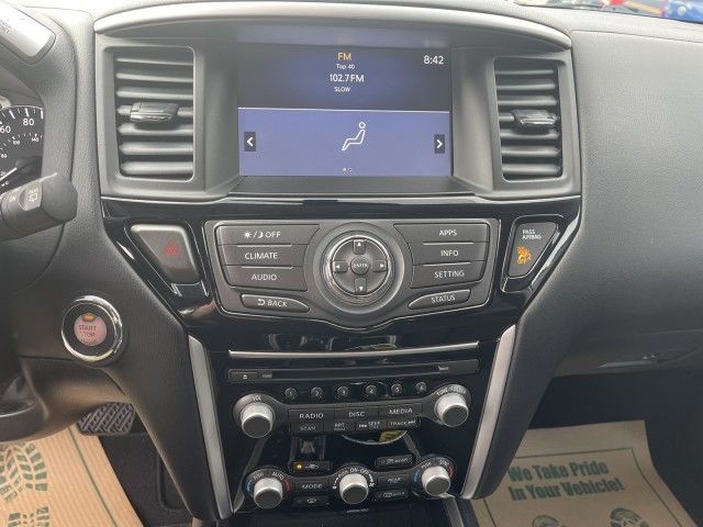 2019 Nissan Pathfinder SV
