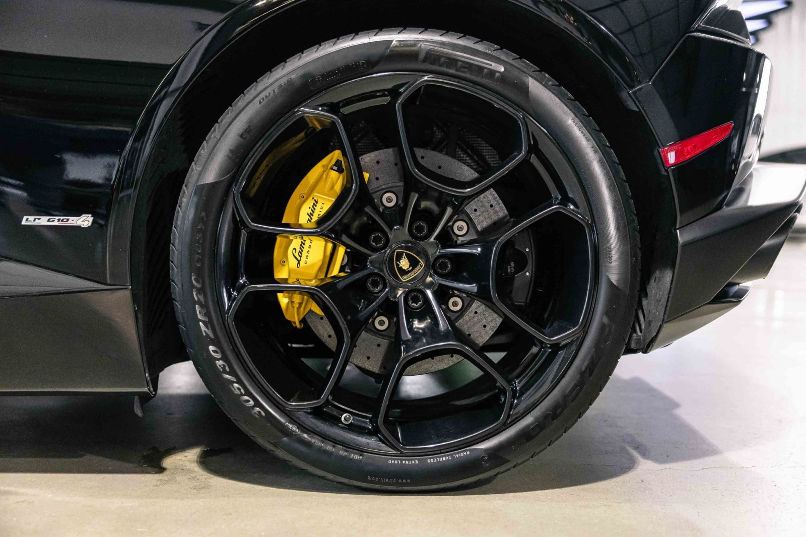 Used Car 2015 Lamborghini Huracan  For Sale Under $220,000 In Boerne, Texas