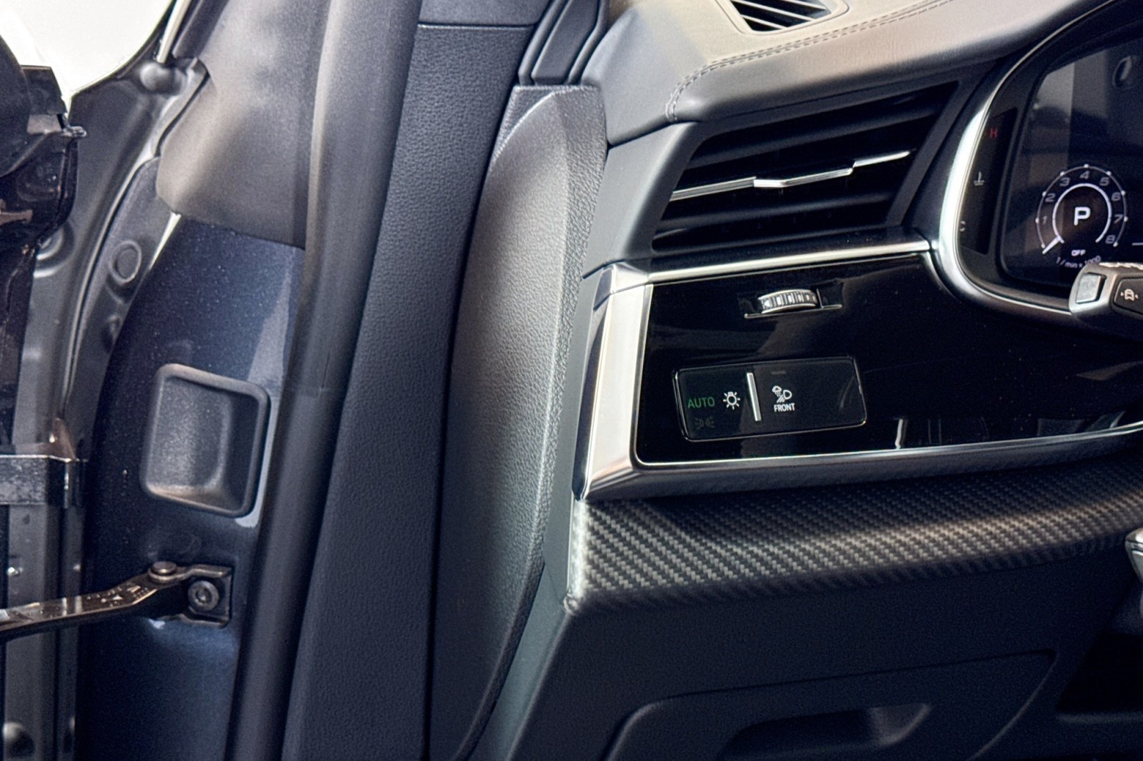 New 2026 Daytona Gray Pearl Effect Audi performance quattro image 10