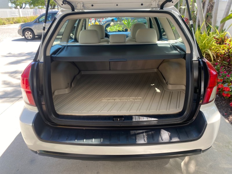 2009 Subaru Outback Special Edition LOW MILES 68,114 in ,