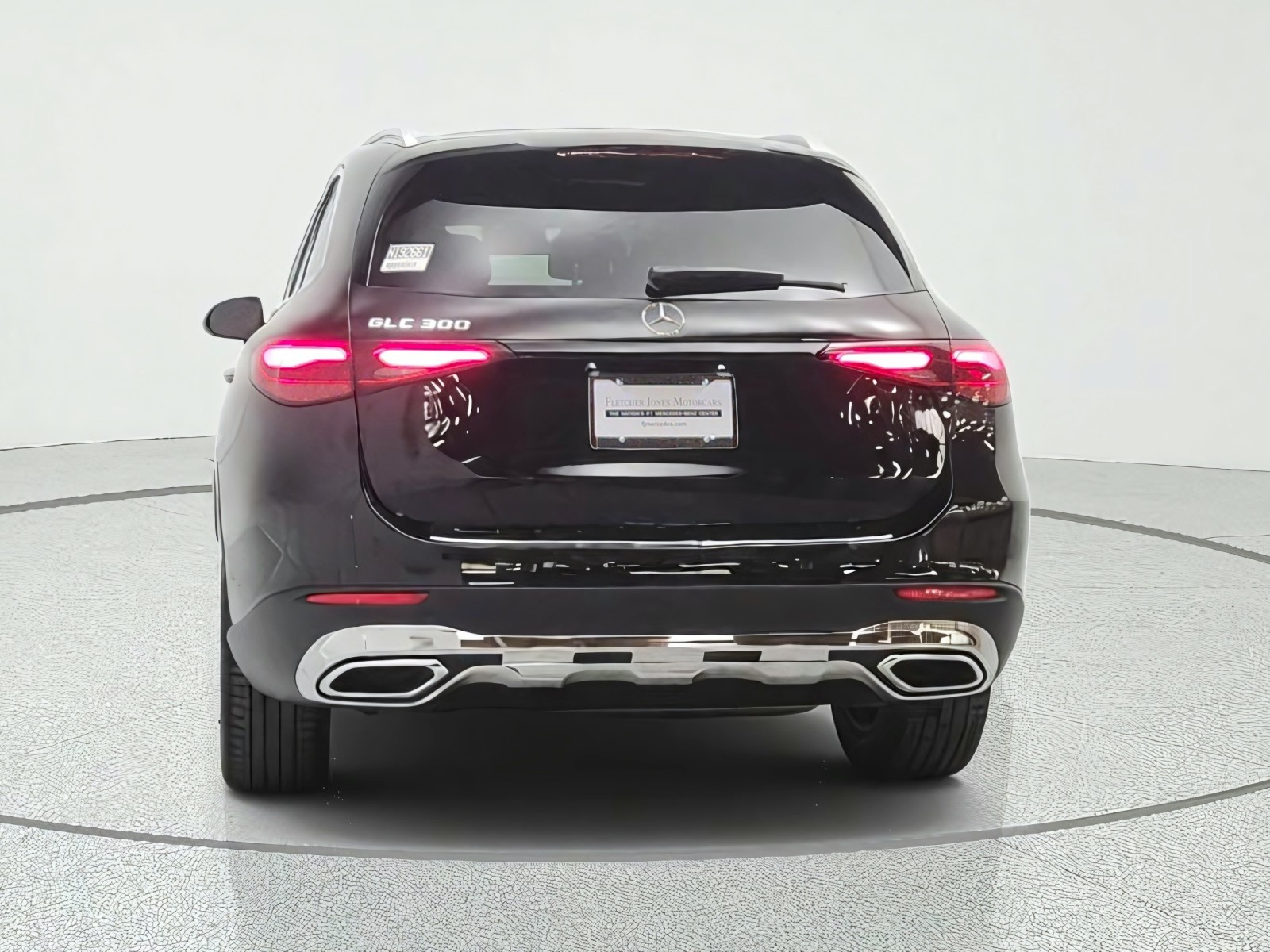New 2027 Obsidian Black Metallic Mercedes-Benz GLC 300 SUV image 6