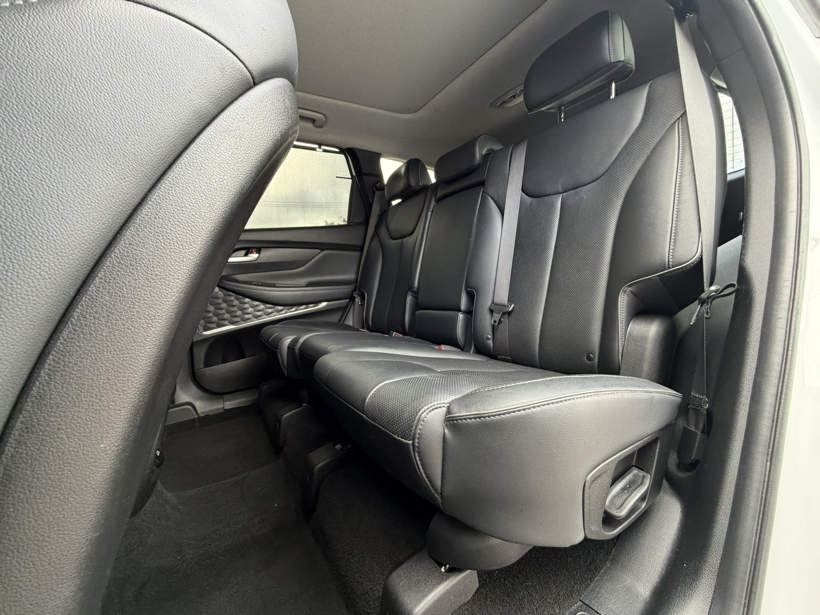 2023 Hyundai Santa Fe - $22,477