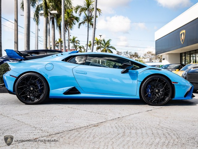 Lamborghini Huracan STO