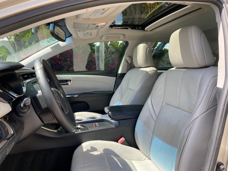 2013 Toyota Avalon XLE Premium LOW MILES 56,196 in , 