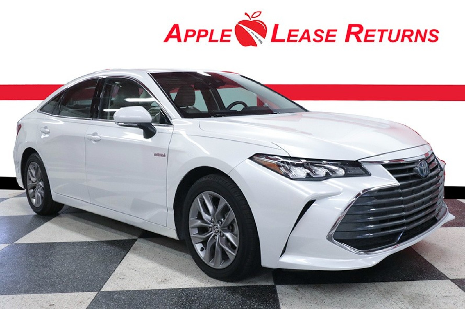 Used Car 2021 Toyota Avalon  Hybrid Xle For Sale Under $30,000 In Austin, Texas