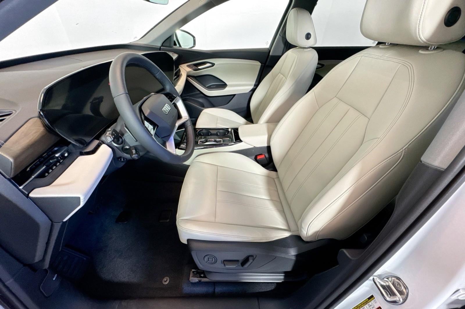 New 2025 Glacier White Metallic Audi Premium quattro image 17