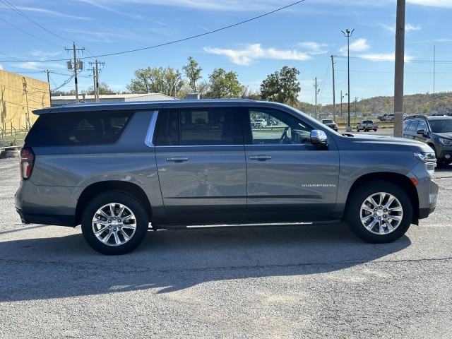 2022 Chevrolet Suburban Premier 2