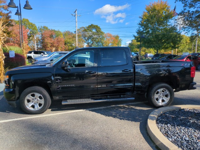 2018 Chevrolet Silverado 1500 LT 2