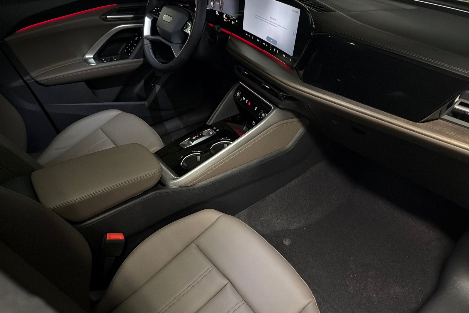 New 2026 District Green Metallic Audi Premium 2.0 TFSI quattro image 15